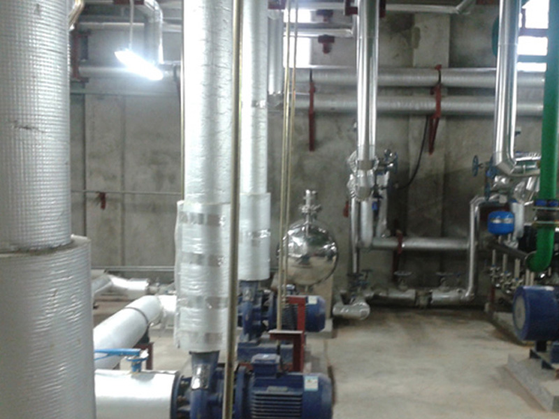 星河國際假日酒店中央空調(diào)、熱水項(xiàng)目圖片3