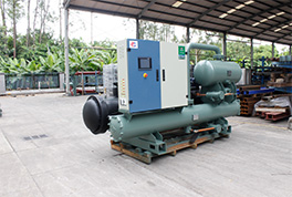 節(jié)能都選噴淋式螺桿冷水機(jī)組，減少一半制冷劑