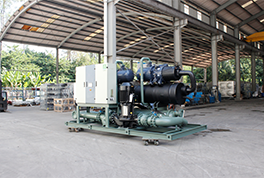 出口國(guó)外的水冷低溫機(jī)，用的是環(huán)保冷媒R404A